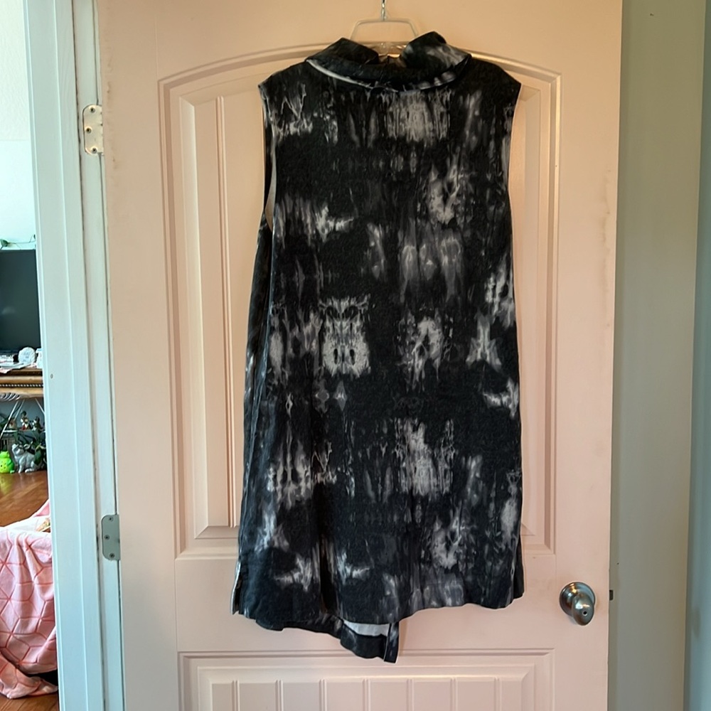 Bryan Walker Top - image 3